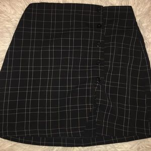 TRENDY GRID BUTTON DOWN MINI SKIRT